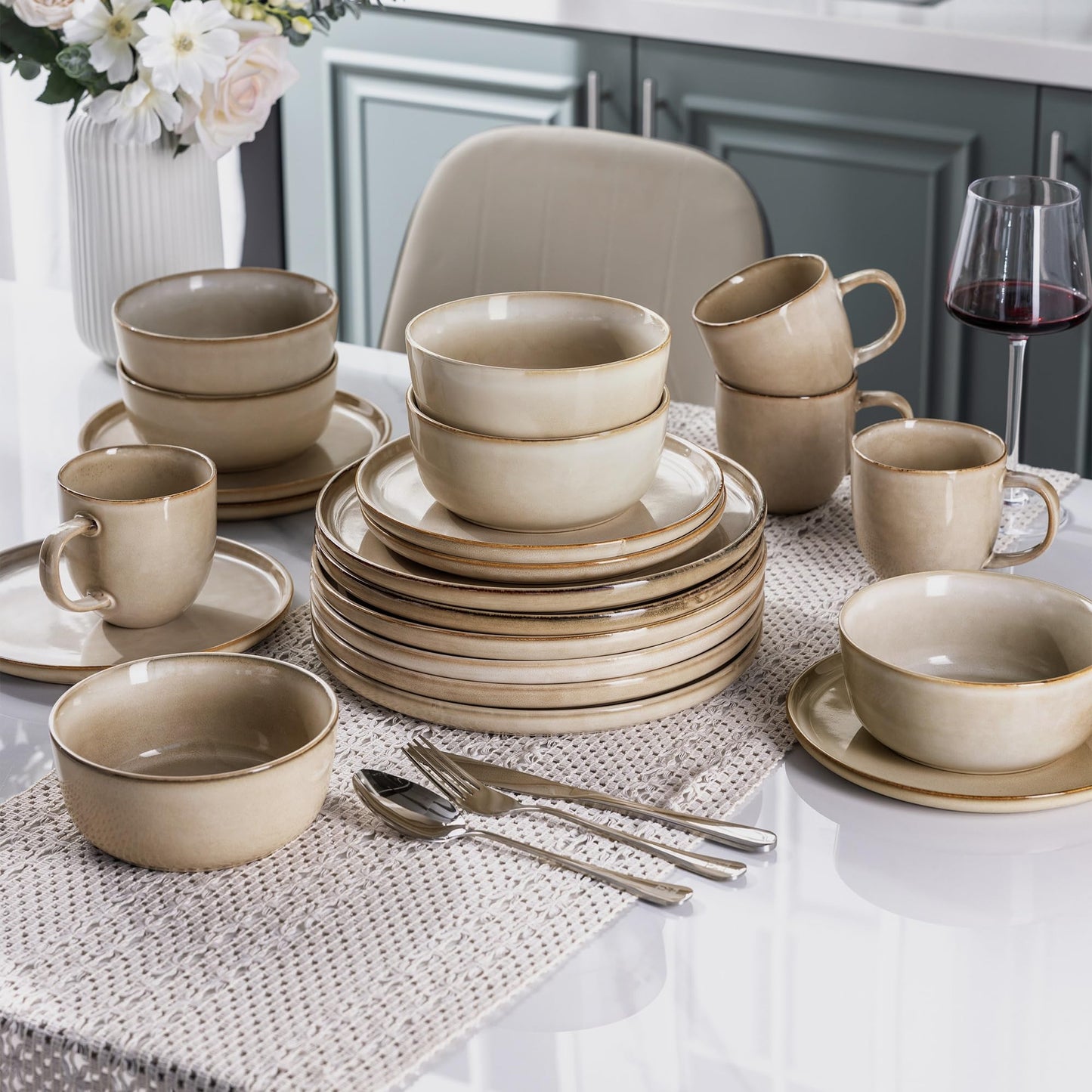 Stoneware Dinnerware Set – Reactive Glaze Plates & Bowls, Service for 8