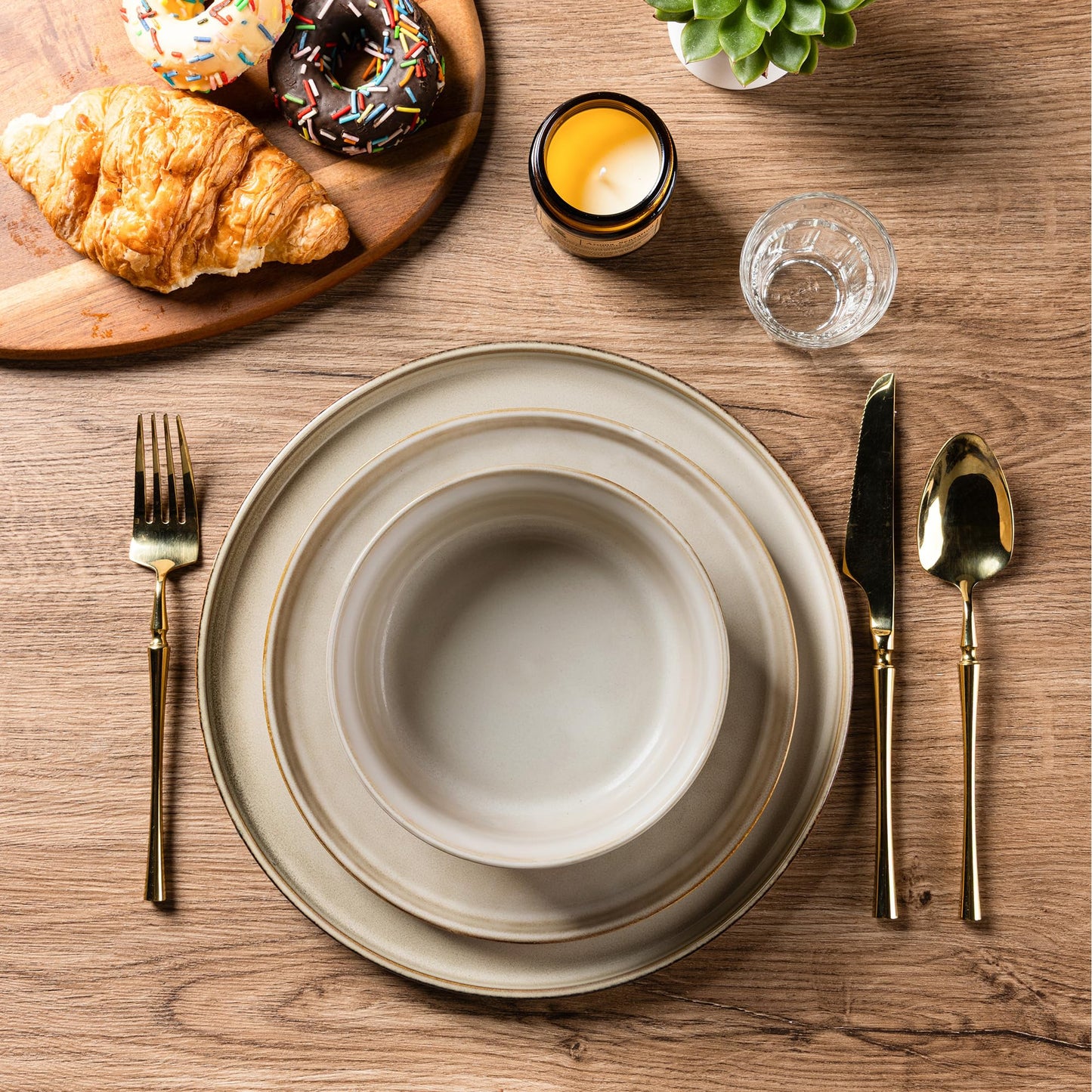 Stoneware Dinnerware Set – Reactive Glaze Plates & Bowls, Service for 8